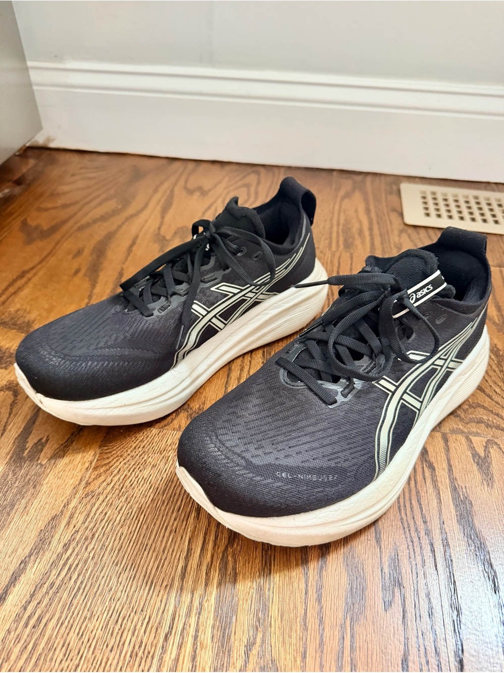 ASICS Gel Nimbus 27 | Men's Black Running Sneakers | Size 10